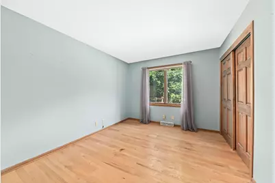 N81W13163  Country Terrace Ln, Menomonee Falls, WI 53051 - Photo 16