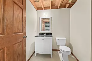 N81W13163 Country Terrace Ln, Menomonee Falls, WI 53051 - Photo 24