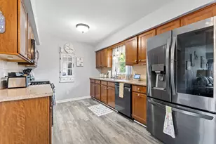 518 Williams Ave, South Milwaukee, WI 53172 - Photo 14