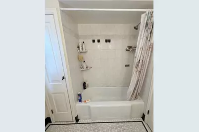 528 N 63rd St, Wauwatosa, WI 53213 - Photo 12