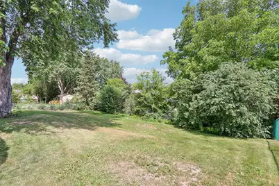 7648 S Pine Ave, Oak Creek, WI 53154 - Photo 34