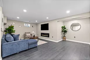 7470 N Navajo Rd, Fox Point, WI 53217 - Photo 18
