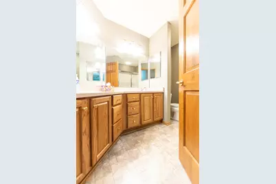 W173N7930  Bluejay Ct, Menomonee Falls, WI 53051 - Photo 14