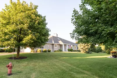W173N7930  Bluejay Ct, Menomonee Falls, WI 53051 - Photo 36