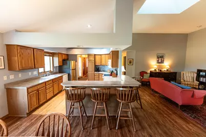 W173N7930  Bluejay Ct, Menomonee Falls, WI 53051 - Photo 10
