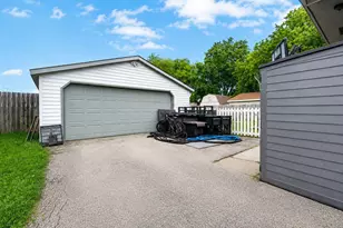 1762 21st Ave, Kenosha, WI 53140 - Photo 20