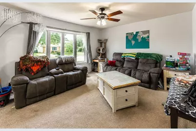1762  21st Ave, Kenosha, WI 53140 - Photo 4