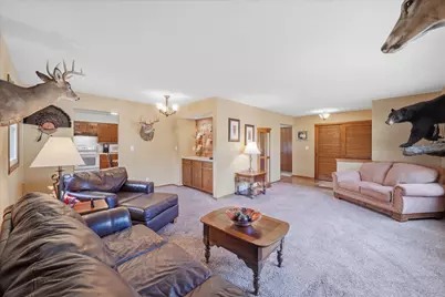 920  Cedar Ct, Port Washington, WI 53074 - Photo 4