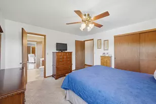 920 Cedar Ct, Port Washington, WI 53074 - Photo 16