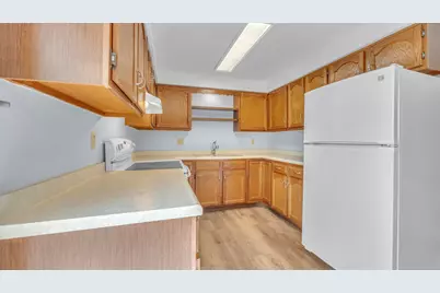 215 S 11 St, Oostburg, WI 53070 - Photo 16