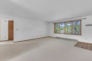 215 S 11th St, Oostburg, WI 53070 - Photo 10