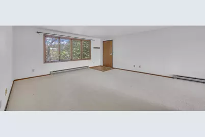 215 S 11 St, Oostburg, WI 53070 - Photo 8