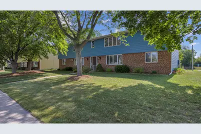 215 S 11 St, Oostburg, WI 53070 - Photo 2
