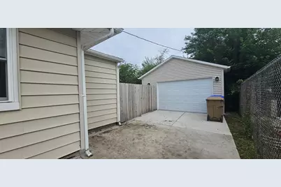 5606  44th Ave, Kenosha, WI 53144 - Photo 2