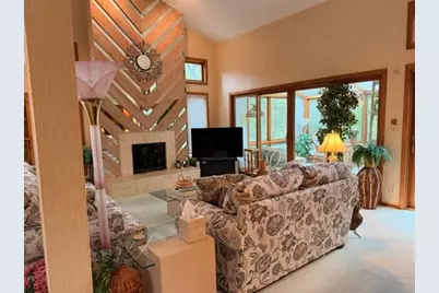 235 N Elm Grove Rd #A, Brookfield, WI 53005 - Photo 4