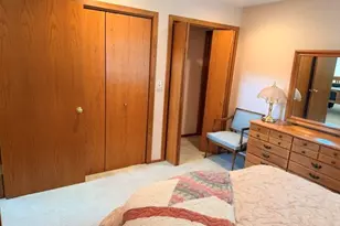 235 N Elm Grove Rd, Brookfield, WI 53005 - Photo 34
