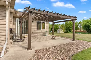 W1923 Fairfield Ln, Sheboygan, WI 53083 - Photo 24