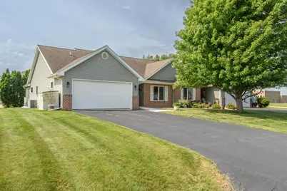 1610 E Kyle Ln #28, Beloit, WI 53511 - Photo 1