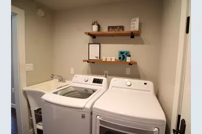 1408 W Zedler Ln, Mequon, WI 53092 - Photo 28