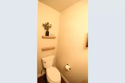 1408 W Zedler Ln, Mequon, WI 53092 - Photo 30