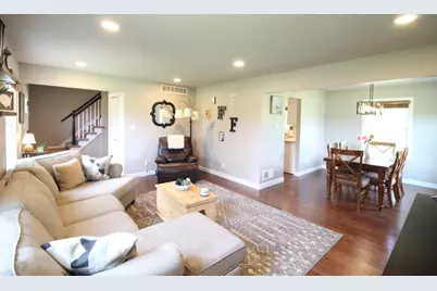 1408 W Zedler Ln, Mequon, WI 53092 - Photo 14