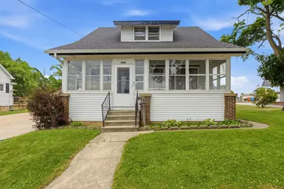 1437  Main St, Racine, WI 53182 - Photo 1
