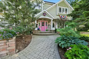 702 Glenwood Ct, Jefferson, WI 53549 - Photo 2