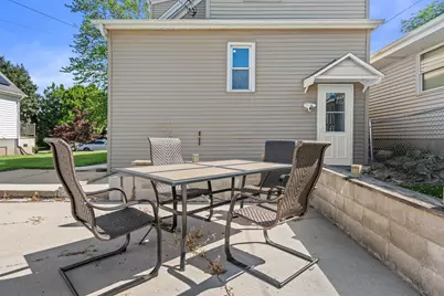 1724  Madison Ave, South Milwaukee, WI 53172 - Photo 28