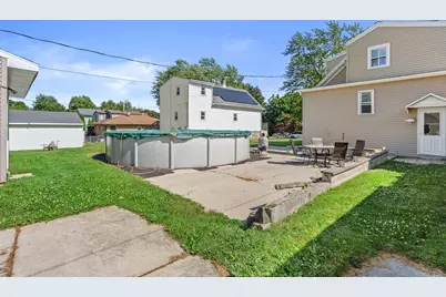 1724  Madison Ave, South Milwaukee, WI 53172 - Photo 30