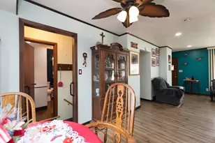 N89W15242 Cleveland Ave, Menomonee Falls, WI 53051 - Photo 20