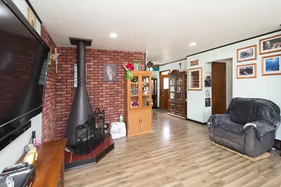 N89W15242  Cleveland Ave, Menomonee Falls, WI 53051 - Photo 12