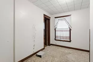 1209 S 11th St, Manitowoc, WI 54220 - Photo 16