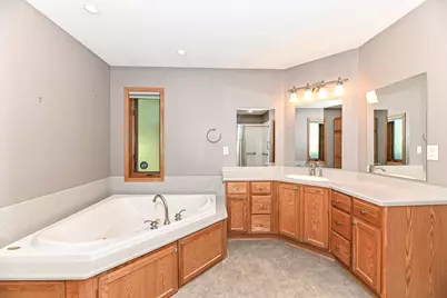 422  Eastern Trl, Mukwonago, WI 53149 - Photo 24