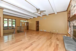 422 Eastern Trail, Mukwonago, WI 53149 - Photo 10