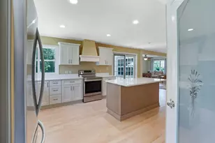 12800 Elmwood Rd, Elm Grove, WI 53122 - Photo 10