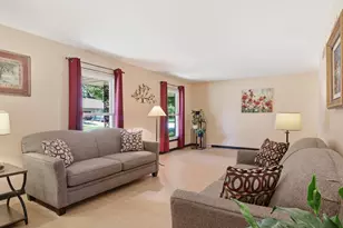 2220 E Hickory Dr, Oak Creek, WI 53154 - Photo 6