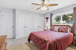 2220 E Hickory Dr, Oak Creek, WI 53154 - Photo 20