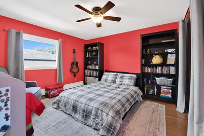 5279 S 22nd St, Milwaukee, WI 53221 - Photo 22