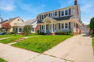 4416 N Murray Ave, Shorewood, WI 53211 - Photo 2