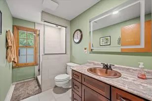 1811 W Halsey Ave, Milwaukee, WI 53221 - Photo 30