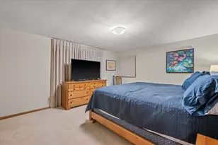 1811 W Halsey Ave, Milwaukee, WI 53221 - Photo 22