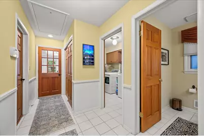 1811 W Halsey Ave, Milwaukee, WI 53221 - Photo 16