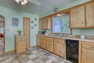 3023 N 85th St, Milwaukee, WI 53222 - Photo 12