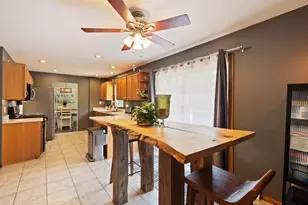 8031 S 59th St, Franklin, WI 53132 - Photo 6
