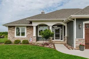 810 Westwind Dr, Eagle, WI 53119 - Photo 10