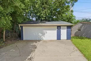 4625 N River Park Blvd, Glendale, WI 53209 - Photo 18