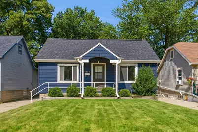 4625 N River Park Blvd, Glendale, WI 53209 - Photo 1