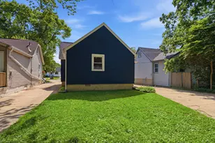 4625 N River Park Blvd, Glendale, WI 53209 - Photo 20