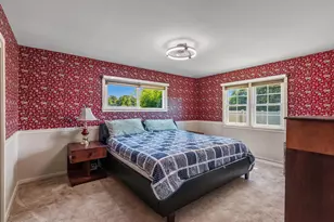 7873 N Edgeworth Dr, Milwaukee, WI 53223 - Photo 8