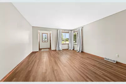 N101W15752  Council Bluffs Dr, Germantown, WI 53022 - Photo 16